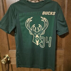 NBA Milwaukee Bucks Basketball Shirt Dark Green Tee Small